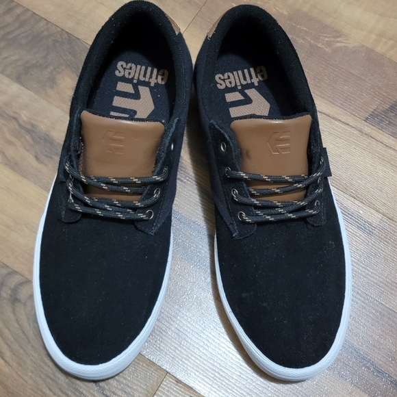 Ethics suede shoes Size 8 - Picture 3 of 4